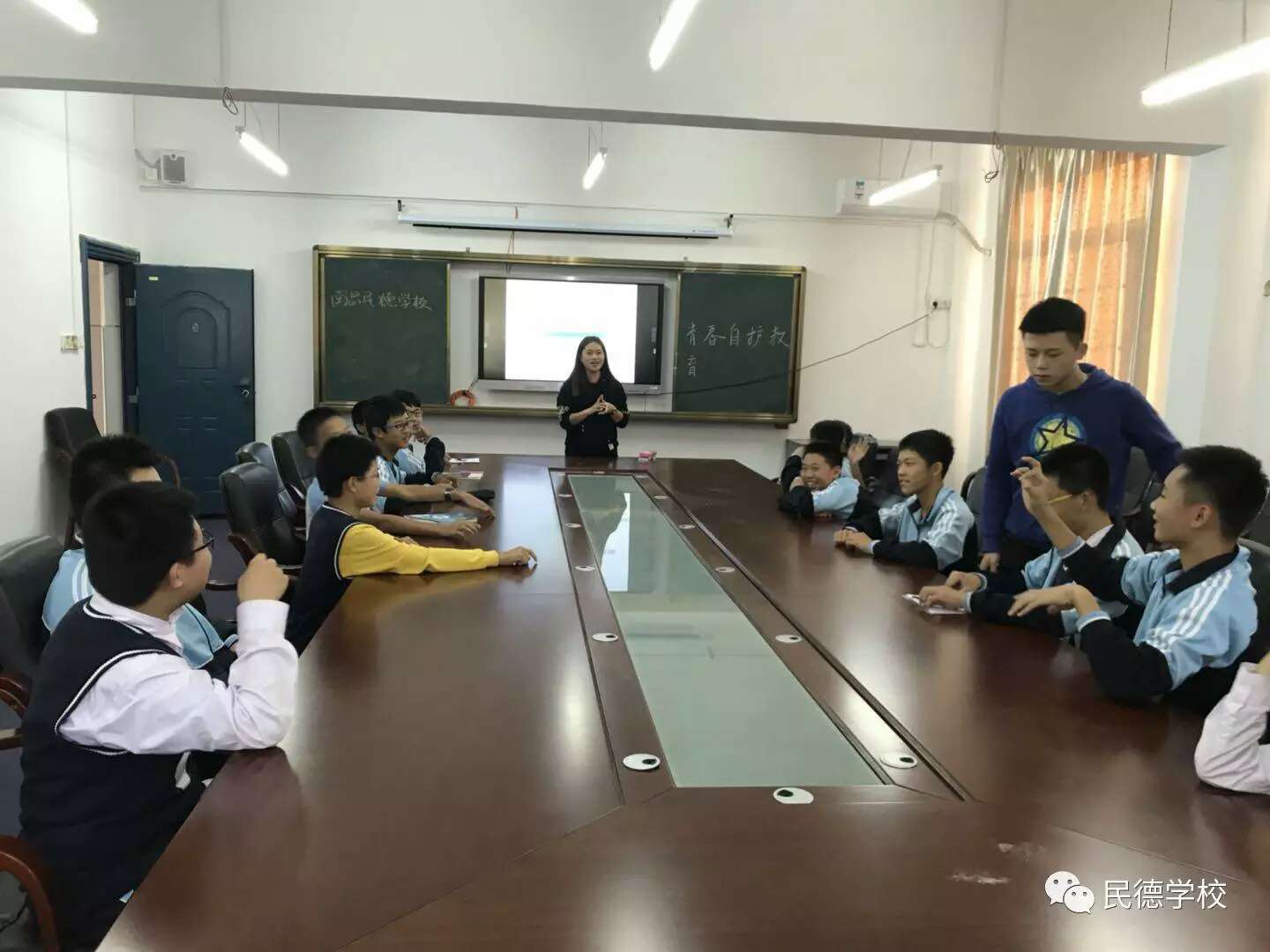 揚道德正氣，樹德育新風(fēng)